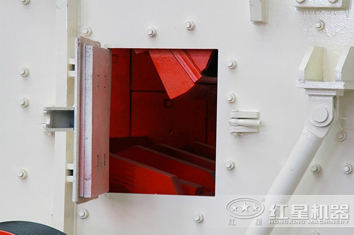 pg电子平台登录入口 高能反击式破碎机细节展示